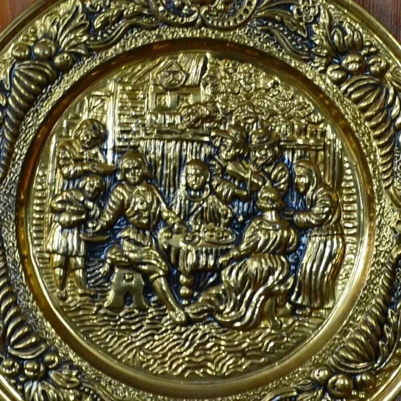 XL  Embossed Brass Wall Plate - Picture 3 of 5